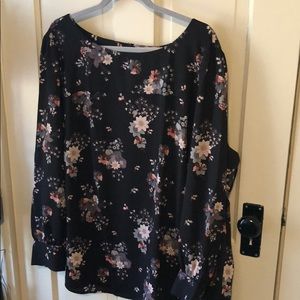 LOFT Plus Sz 22 Black Dark Floral Long Sleeve Top